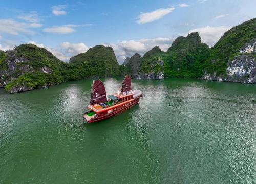 Cat Hai Location De Bateaux | Sunlight Boutique cruise 5 cabin Lan Ha Bay