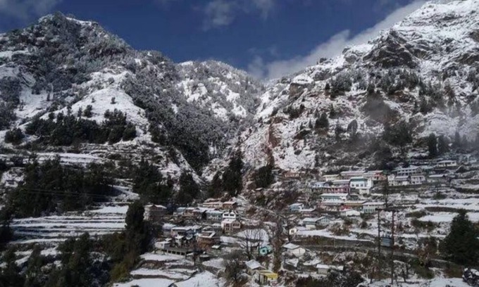 Chakrata Maison | Sunlight HomeStay Peacefull nature between the hiils and mountains