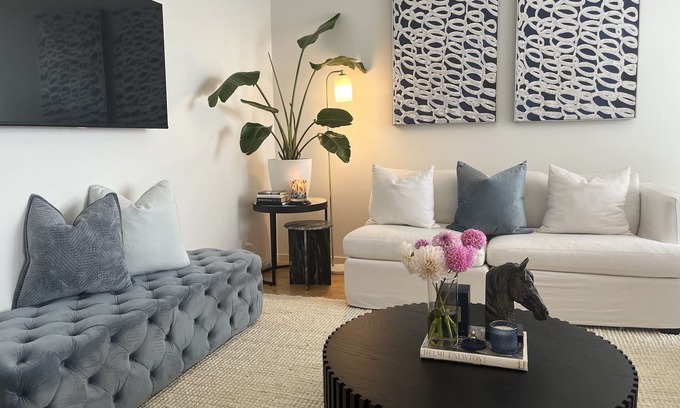 Carina Heights Appartement | Sunlight Sanctuary