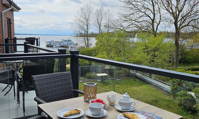 Alt Gaarz Appartement | sunny 2 rooms apartment with balcony and a view to the Salzhaff