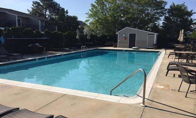 Country Club Estates Maison | Scarborough Village 305: 2 BR / 2. 5 BA à Rehoboth Beach, pour 6 personnes