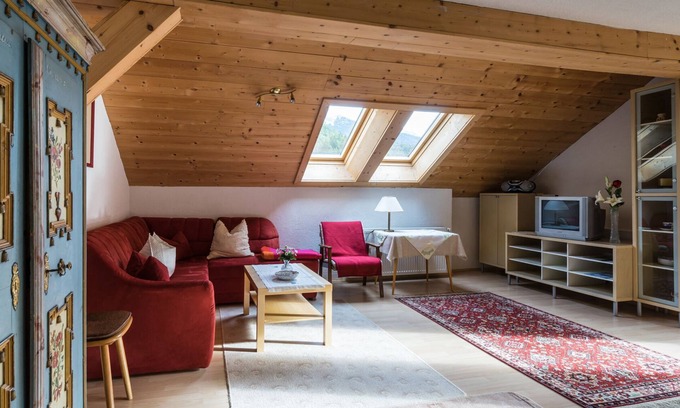 Scharnitz Appartement | Sunny and cozy holiday apartment, Landhaus Riedl