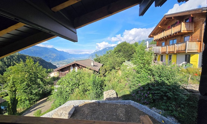 Chandolin-près-Savièse Chalet De Ski | Sunny and Spacious Swiss Chalet in the heart of Valais