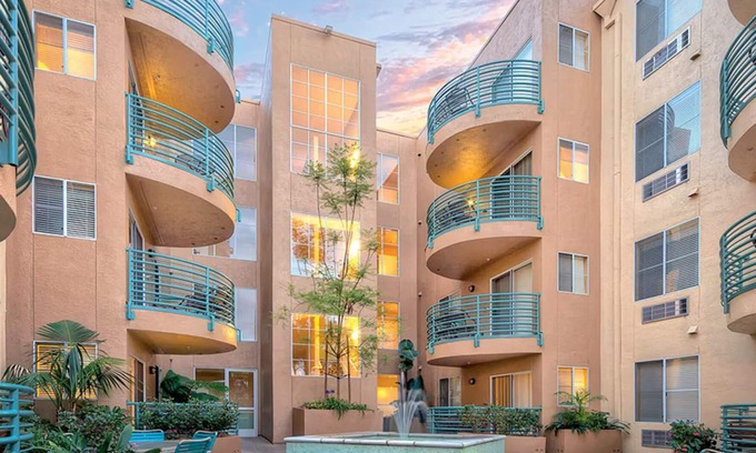 University Heights Station Balnéaire | Sunny and Warm in WorldMark Mission Valley San Diego! Close to everything!