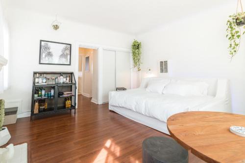 Melrose Appartement | Sunny Boho Chic West Hollywood Flat!