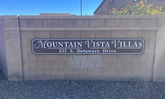 Apache Junction Copropriété | Sunny condo with pool, spa & Superstition Mountain view. Hiking, golfing & more.