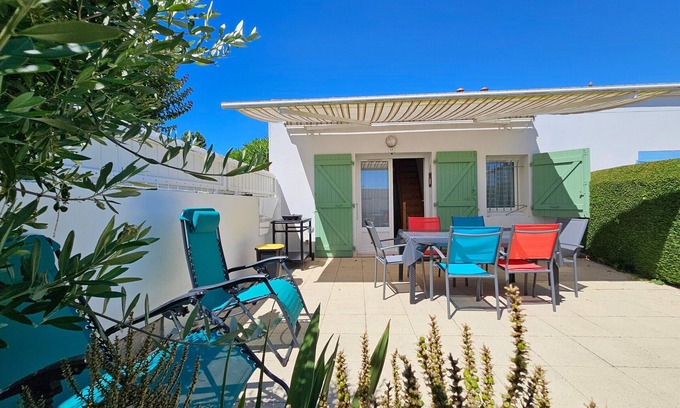 La Faute-sur-Mer Maison | Maison ensoleillée avec piscine privée, proche plage et commerces