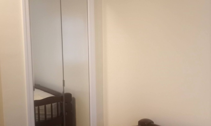 Wingate Appartement | Sunny Cozy 2 bedroom Apt.---Near parks, Zoo, and Museums