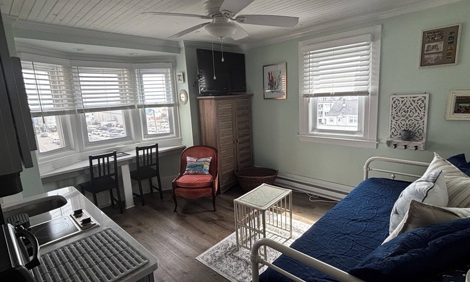 North End Copropriété | Sunny, cozy studio with ocean views in the heart of Ocean City NJ!