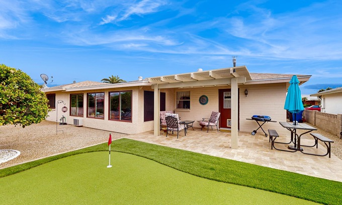Sunland Village Maison | Sunny home with covered patio, grill, pool, tennis, hot tub, full kitchen, & AC