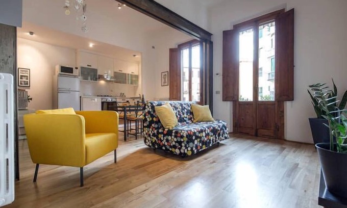 Le Cure Appartement | Sunny Open Space with Terrace close to EUI with free parking nearby!