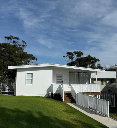 Shellharbour Maison | Sunny Rose