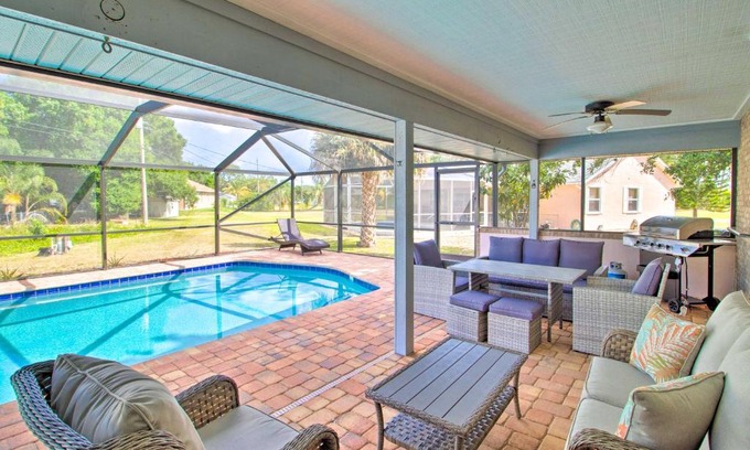Sebastian Highlands Maison | Sunny Sebastian Home with Lanai about 6 Mi to Beach