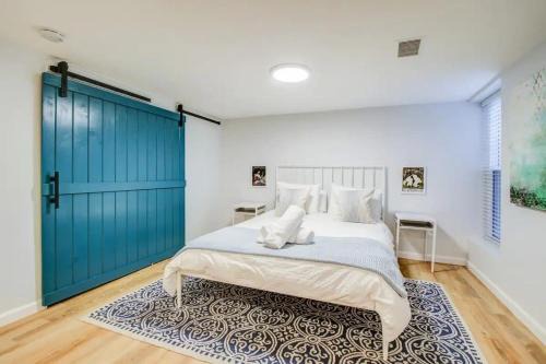 Crestwood Appartement | SUNNY, SERENE & CENTRALLY-Located STUDIO *PRIVACY *COMFORT *5-STARS