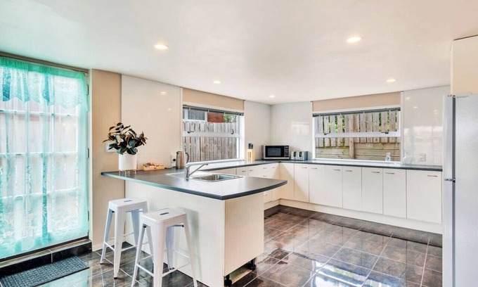 Pakuranga Heights Appartement | Ensoleillé Pakuranga Delight