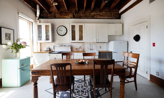 Hudson Appartement | Sunny, Spacious & Central: Bowler