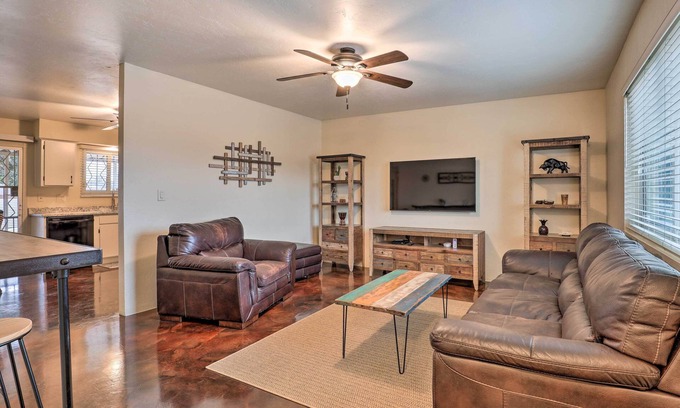 Tucson Maison | Sunny Tucson Abode w/ Fire Pit 9 Mi to U of A