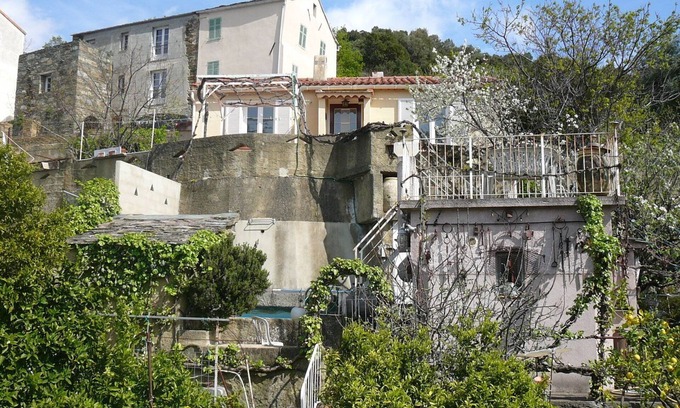 Oletta Villa | Villa ensoleillée avec vue imprenable sur le village et la mer