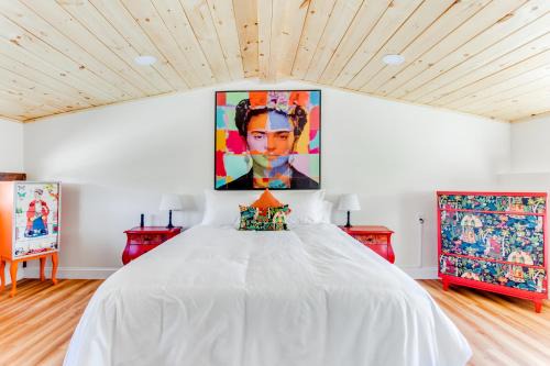 Westport Appartement | Sunny Westport 2 BR Retreat above Historic Mill