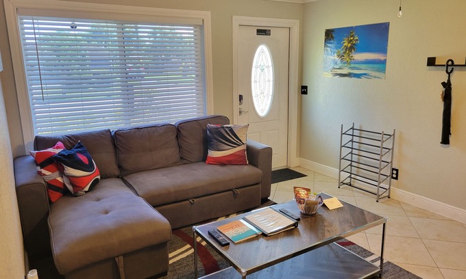 Lauderhill Maison | SunnySide Getaway <15mins from beach/Dtown/airport