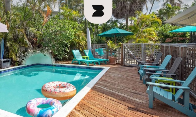 Old Town Appartement | Sunnyside Up by Brightwild Pool Parking