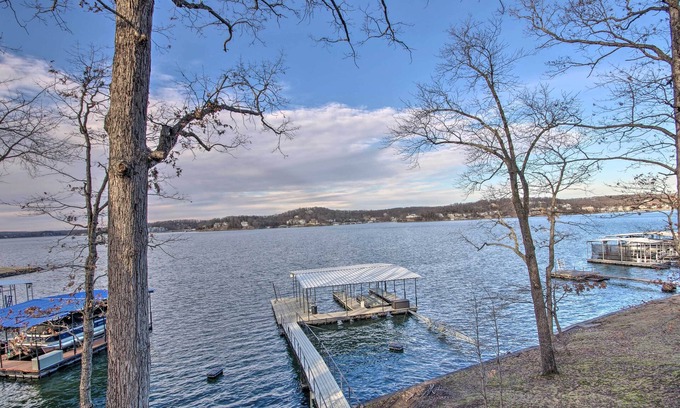 Sunrise Beach Cottage | NEW! Sunrise Beach Cottage w/ Dock & Boat Launch!
