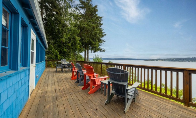Greenbank Cabine | Sunrise View Waterfront Cabin