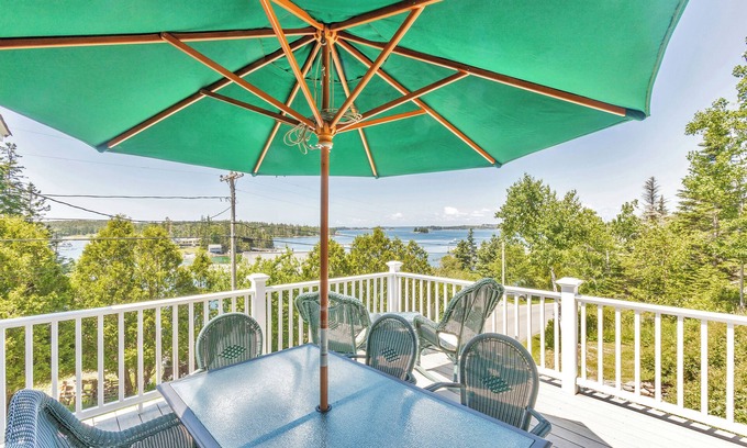 Port Clyde Cottage | Sunset House: chalet rustique du Maine perché au-dessus du village de pêcheurs avec vue sur le port