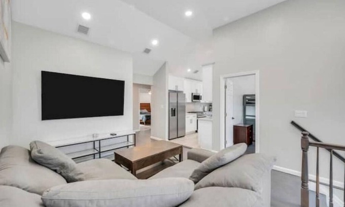 Long Beach Maison | Sunset Palazzo