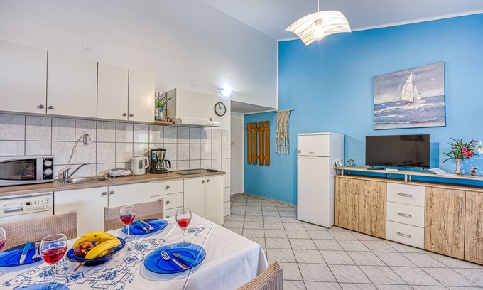 Maslenica Appartement | Sunset Sea View Blue Apartment, Jasenice, Croatia