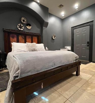 Pinnacle Peak Maison | Sunset Suite - Cave Creek Guest Suites
