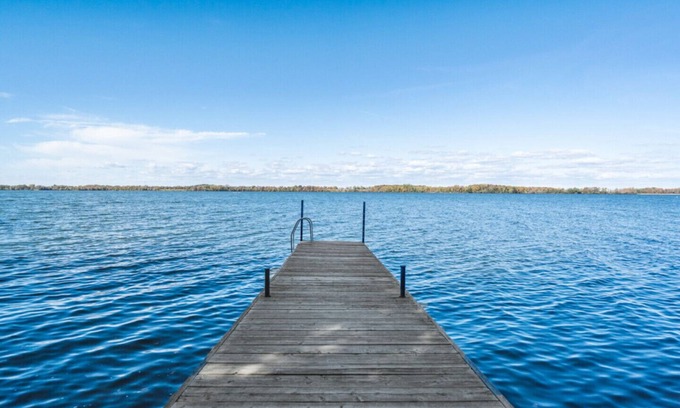 Picton Cottage | Sunset Surf Cottage - Picton, Ontario, Canada