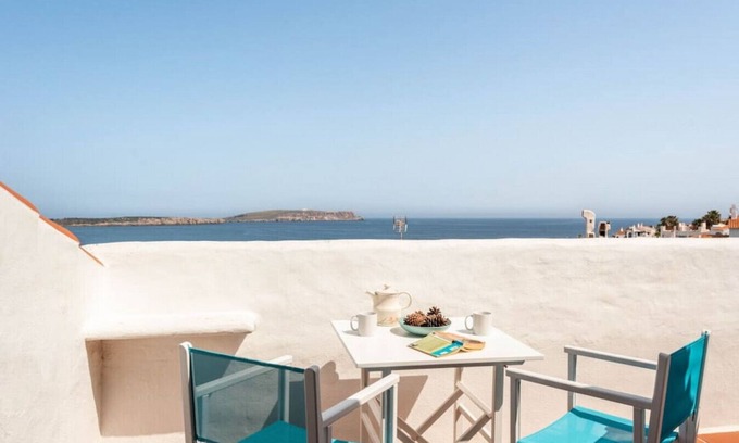 Platges de Fornells Appartement | Sunset Tirant, Your seaside retreat