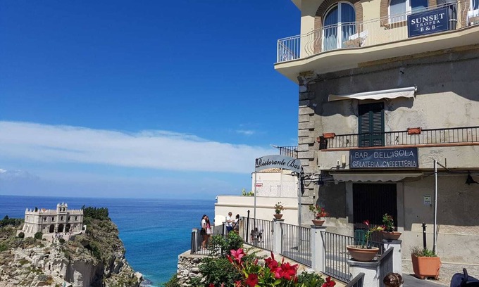Tropea Lit Et Petit-Déjeuner | Sunset Tropea