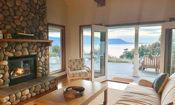 Lummi Island Maison | Sunset, Water Views with Hot Tub, Large Deck, and Privacy