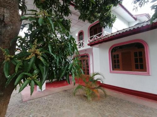 Polonnaruwa Maison | Sunshine Guest House