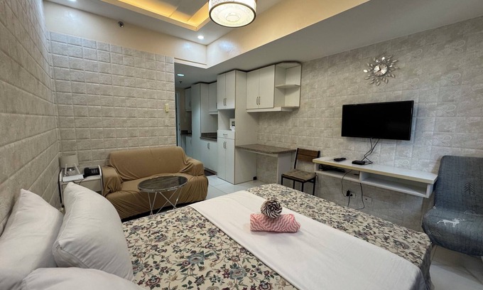 North Reclamation Area Copropriété | Sunvida Tower across SM City Mall.nEasy access to all your destinations.