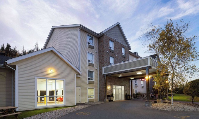 Sainte-Agathe-des-Monts Hôtel | Super 8 by Wyndham Sainte Agathe Des Monts