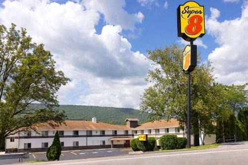 Burnham Hôtel | Super 8 by Wyndham Burnham/Lewistown