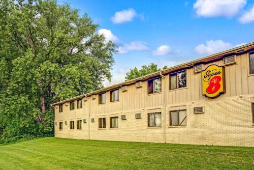 Chaska Hôtel | Super 8 by Wyndham Chaska