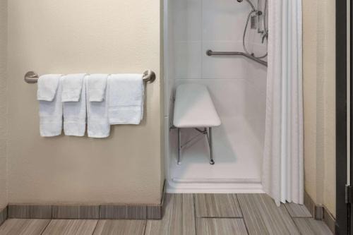 Akron Hôtel | Super 8 by Wyndham Copley Akron