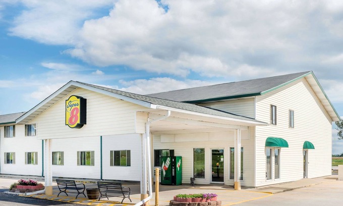 Okawville Hôtel | Super 8 by Wyndham Okawville