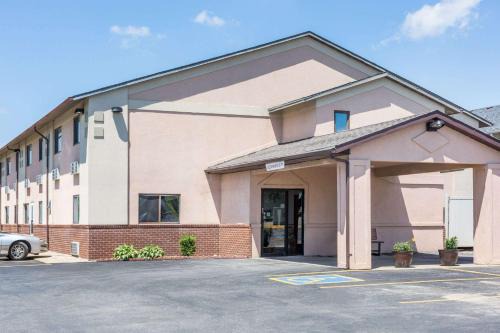 Osceola Hôtel | Super 8 by Wyndham Osceola IA