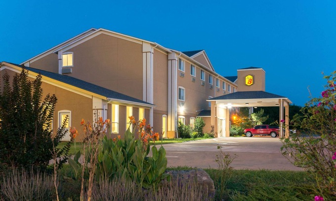Perry Hôtel | Super 8 by Wyndham Perry