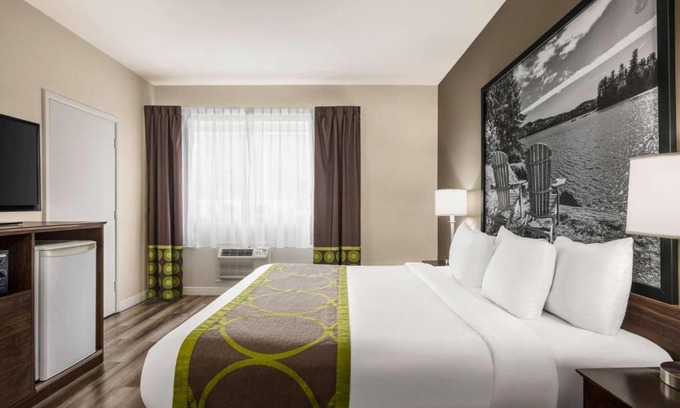 Sarnia Hôtel | Super 8 by Wyndham Sarnia ON