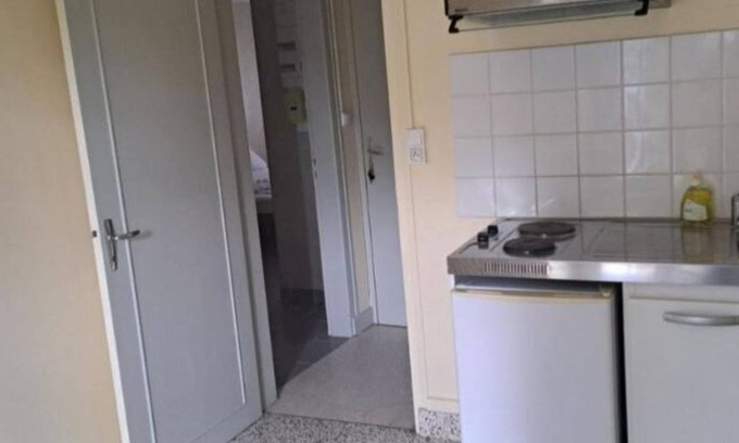 La Souterraine Lit Et Petit-Déjeuner | Super Appartement meublé avec cours intérieur, en plein centre ville.