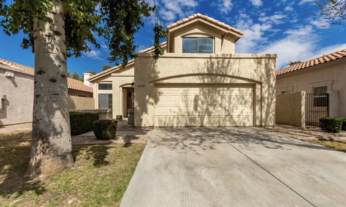 Avondale Maison | Super Bowl weekend stay just 5 minutes away from Cardinal stadium .