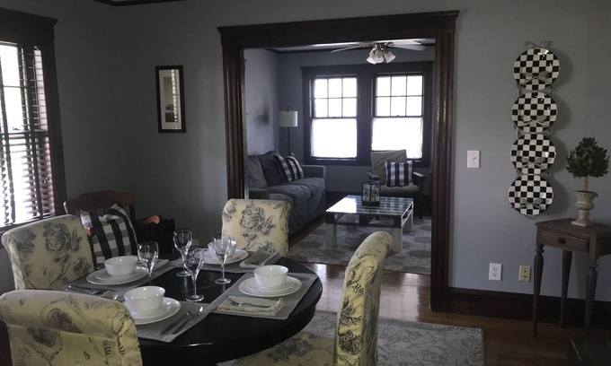 Melrose Appartement | Appartement privé pour 5 personnes - près de Boston!