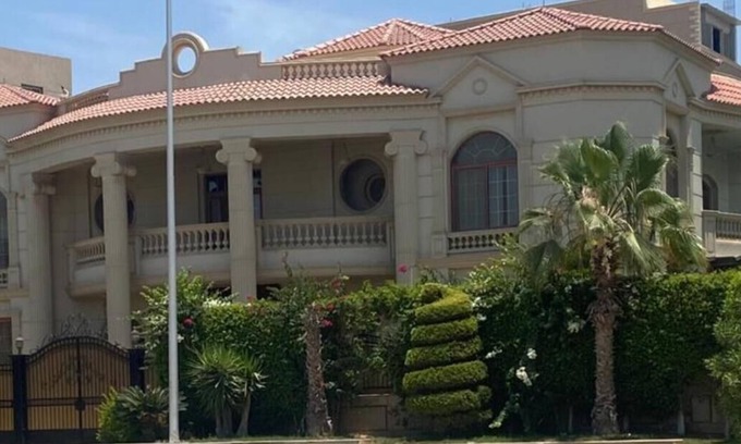 New Cairo Villa | Super luxurious villa with large landscape areas. Free Continental Breakfast.