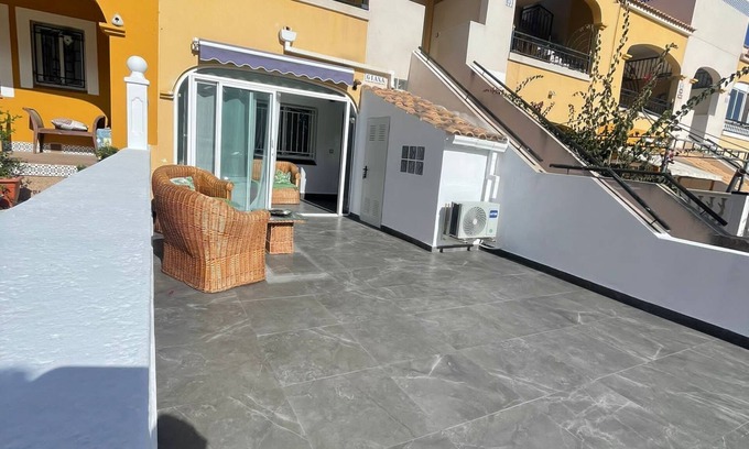 Los Balcones Maison | MAGNIFIQUE APPARTEMENT AVEC TERRASSE (wifi, 2piscine,pádel, air de jeux,)